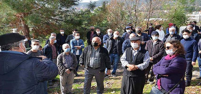 Antalya Büyükşehirden Alanyalı çiftçilere uygulamalı eğitim