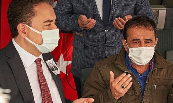 Babacan’dan şehit ailesine taziye ziyareti