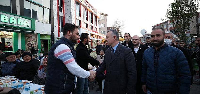 Başkan Büyükakın, ”Rabbim bizi Ramazan’a kavuşturduğu gibi Bayrama da kavuştursun”