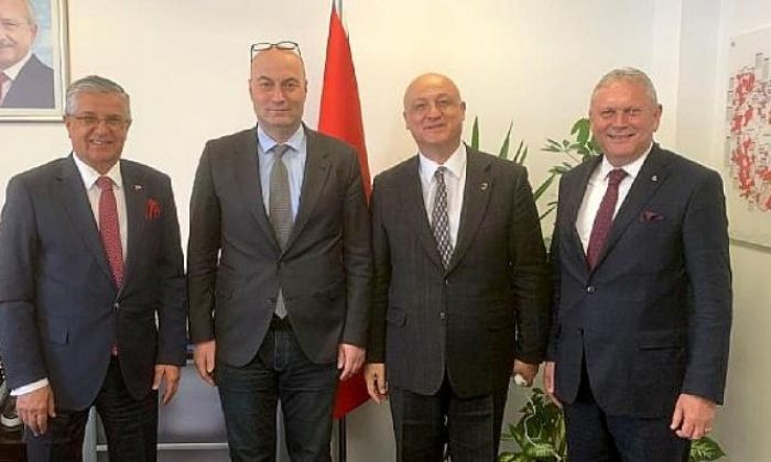 Başkan Necati Topaloğlu ve Başkan Yardımcısı Emin Gül Kılıçdaroğlu’nu Ziyaret Etti