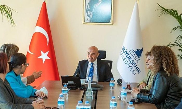 Başkan Soyer kadın belediye başkanlarıyla buluştu