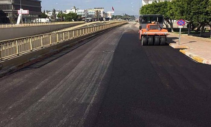 Büyükşehir’den kısıtlamada asfalt mesaisi