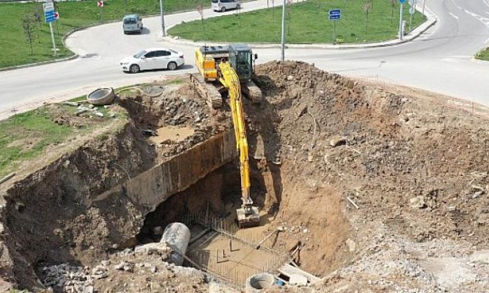 Dilovası Mimar Sinan Caddesi’ndeki altyapı da sona doğru