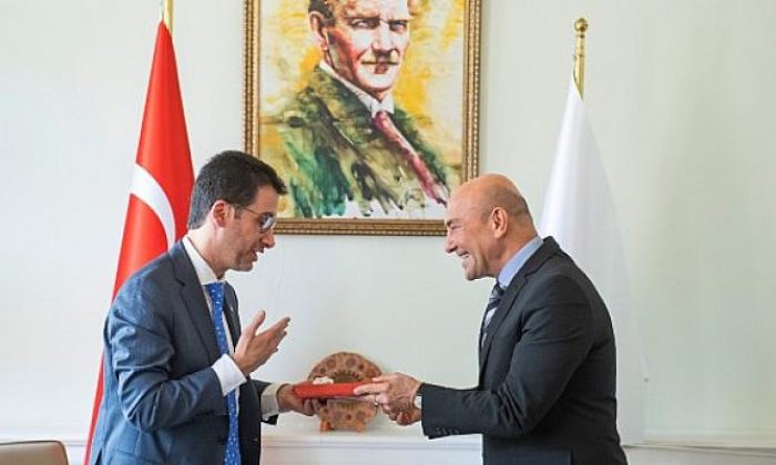“Her Mahalleye Bir Kütüphane” kampanyası sürüyor