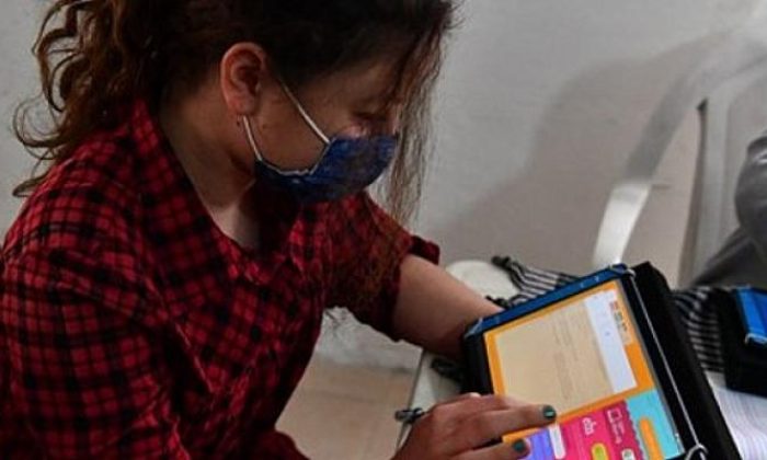 İzmir Büyükşehir Belediyesi’nden önce internet sonra tablet desteği