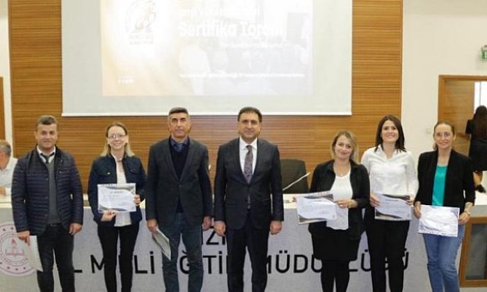 İzmir İl Milli Eğitim Müdürlüğü ‘Veli Akademileri Sertifika Töreni’ Yapıldı.