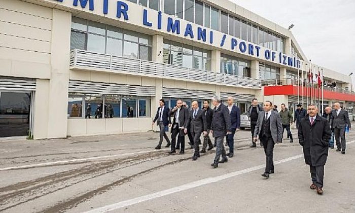 İzmir’e ilk gemi yarın geliyor