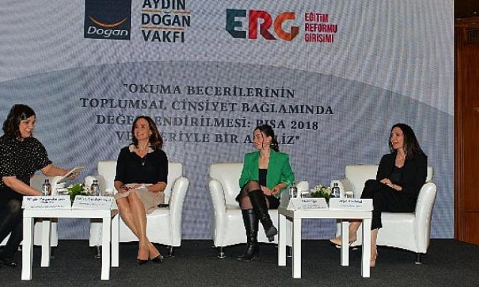 Kız çocuklar okulda başarılı olmayı gelecekleri için daha çok önemsiyor