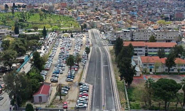 Konak’ta trafiğe hayat verecek yeni yol hazır