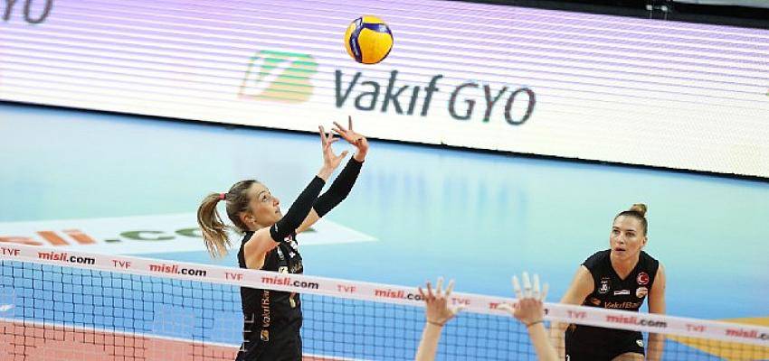 Lider VakıfBank’tan 28’inci galibiyet