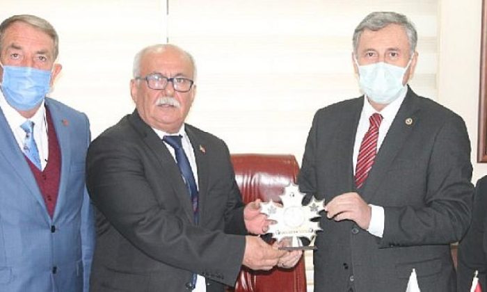 Özdağ: “4 bin kahvehaneci esnafı ve ve aileleri perişan”