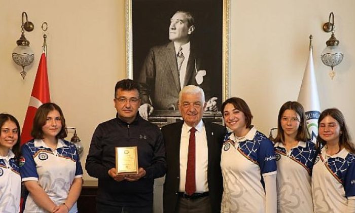 Şampiyon Okçulardan Başkan Gürün’e Ziyaret