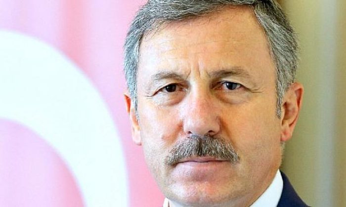 Selçuk Özdağ’a saldıranlar tahliye edildi!