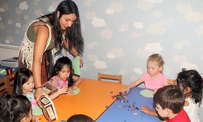 Siz Alışverişte Çocuklarınız Oyunevinde