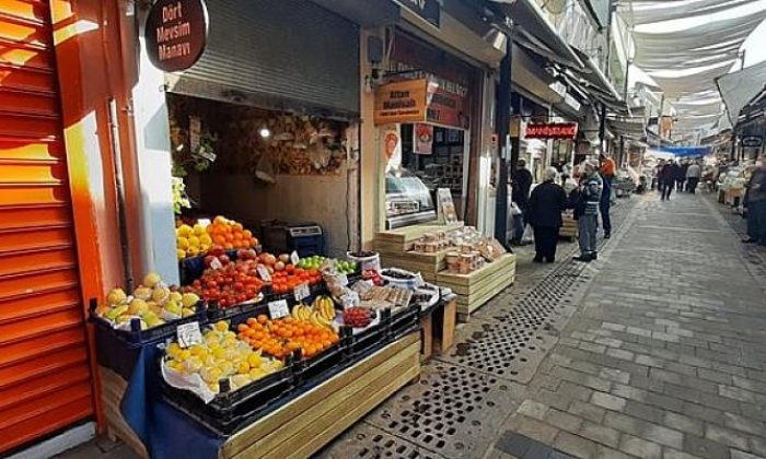 Tarihi sokaktaki çalışmalar tamamlandı