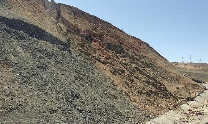 Edremit Toki Yolu Heyelan Tehlikesine Karşı Kapatıldı