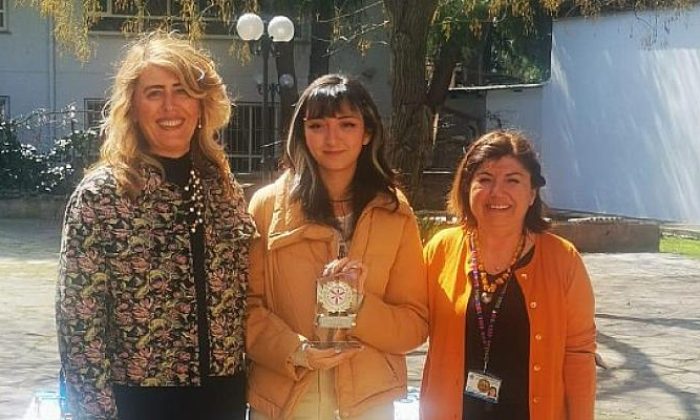 EÜ GSTMF öğrencileri, kök hücre nakil işlemine yönelik görsel kılavuzlar tasarladı
