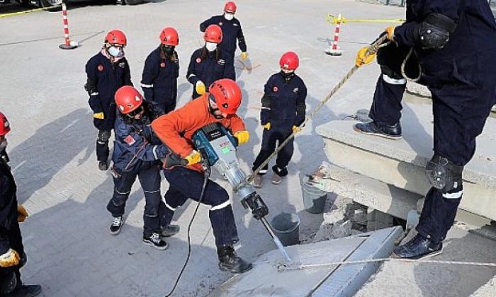 Ödemiş Arama Kurtarma ekibi (ÖDAK) eğitimlere başladı