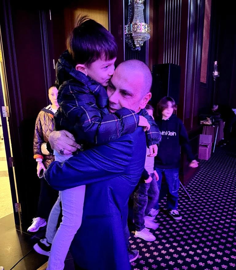 <strong>Kickboks İbrahim Murat Gündüz ile Sevgi Topluyor</strong>