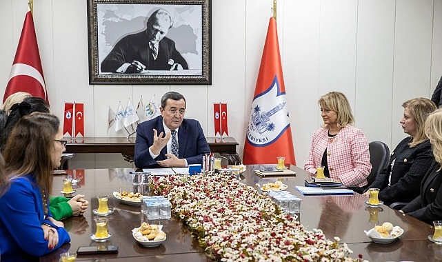Anadolu bayanları alana çıkıyor