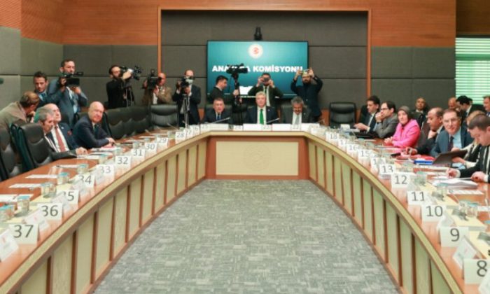 Başörtüsü teklifi kurulda kabul edildi… Evlilik Birliliği yine tanımlandı
