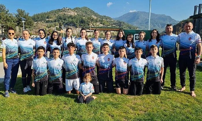 Dostum Oryantiring Kadrosu Türkiye Şampiyonasından 17 Madalya İle Döndü
