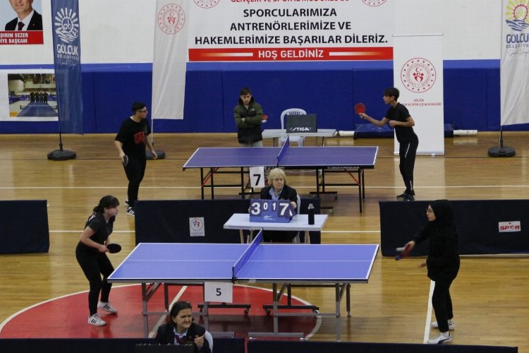 Gölcük’te masa tenisinin en güzel atletleri aşikâr oldu