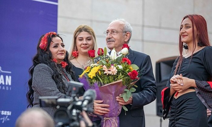 İzmir’de Roman buluşması