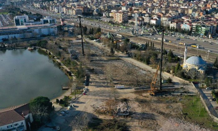 İzmit’in Millet Bahçesi’nde hummalı çalışma