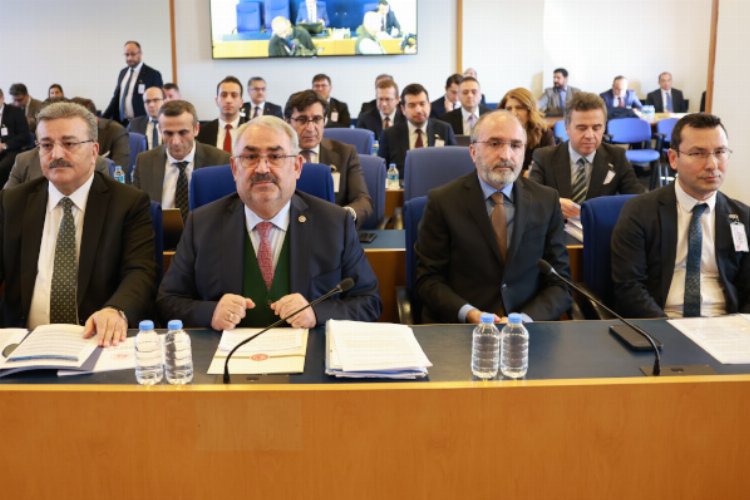 Kontratlı işçiye ‘kadro’ kurulda görüşülüyor