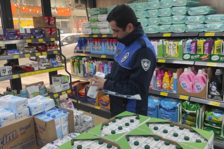 Manisa Büyükşehir Zabıtası’ndan kontrollere devam