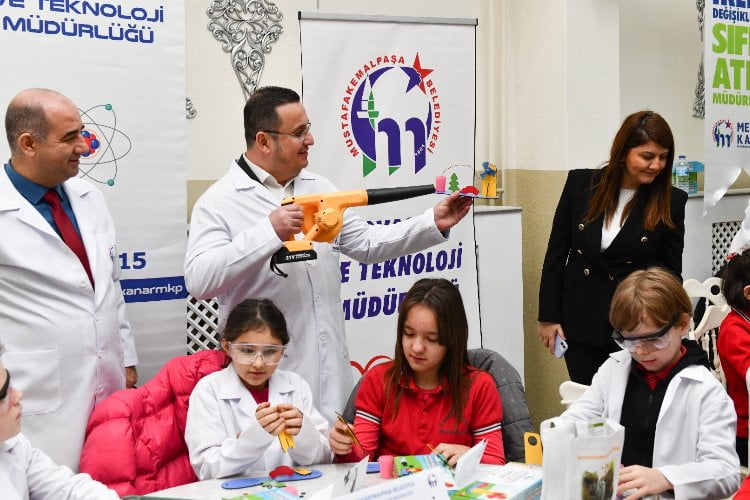 Mustafakemalpaşa’da ‘enerji verimliliği’ni unutmadı