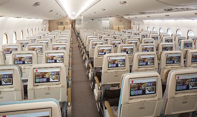 Yenilenen Emirates A380’lerden birincisi hizmete girdi