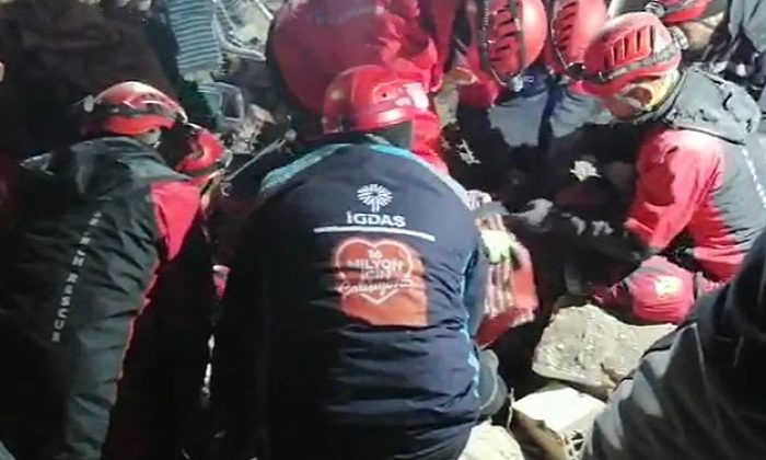 65 Saat Sonra Sağ Kurtarıldı