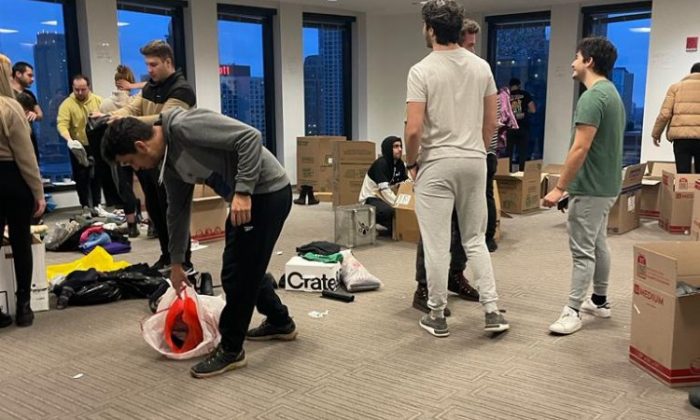 Chicagolu Türkler yardım gönderdi