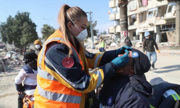 Depremzedelere sıhhat taraması