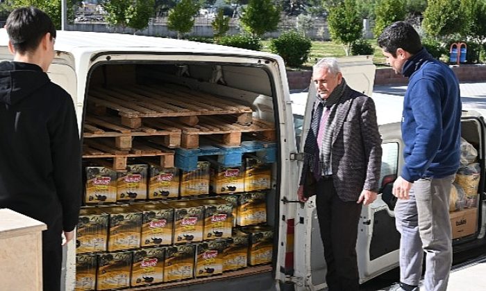 Depremzedelerin yiyecek gereci Kemer Belediyesi’nden