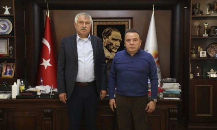 Depremzedelerle manalı buluşma