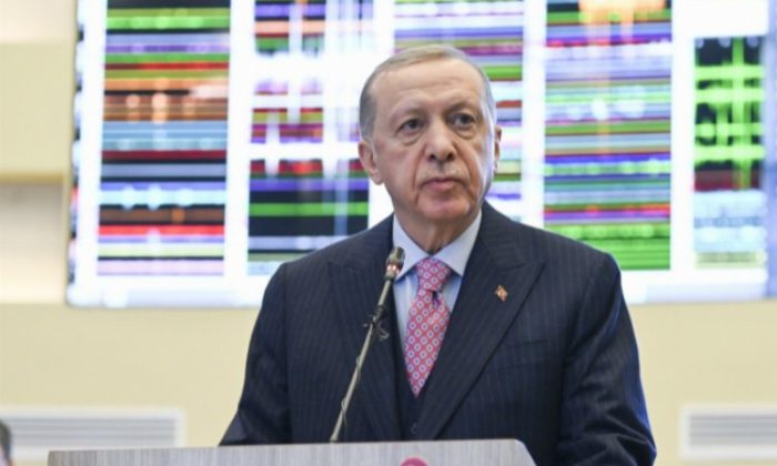Erdoğan üçüncü gün sarsıntı bölgesine gidiyor