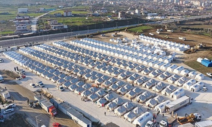 Hatay Defne’ye depremzedeler için çadır kent