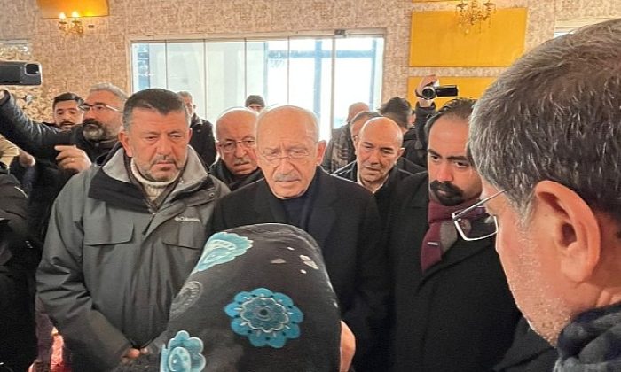 İzmir’den afet bölgesine giden yardımlar her geçen gün büyüyor