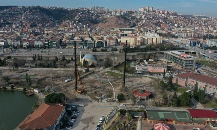 İzmit Millet Bahçesi’nde çalışma devam ediyor