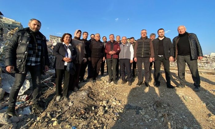 Kayseri meclisinden depremzedelere ziyaret