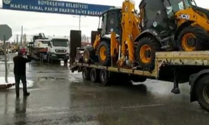 Kayseri’den zelzele bölgesine ‘büyük’ dayanak