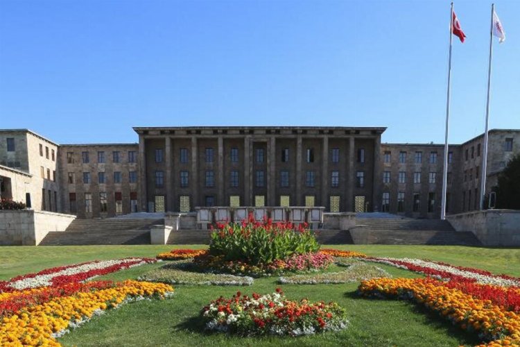 Meclis çalışmalara 3 hafta ortadan sonra tekrar başlıyor… TBMM’nin gündeminde bu hafta?