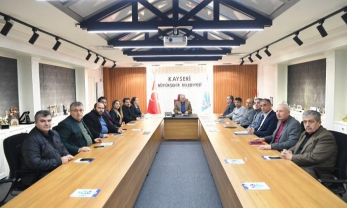 Memduh Büyükkılıç bilim insanlarıyla buluştu