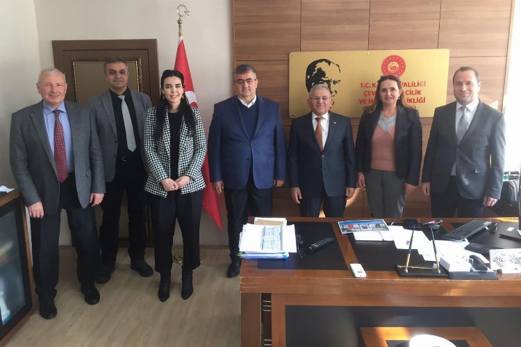 Memduh Büyükkılıç’tan bürokrasi tipi