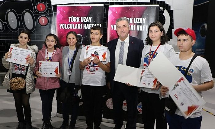 Türk Uzay Yolcuları Programına Seçilen 100 Öğrenci Mezun Oldu