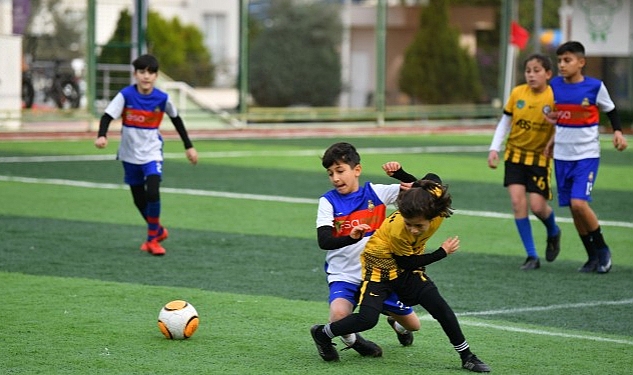 Yenişehir Belediyesi çocukları yeşil alanlarda buluşturdu