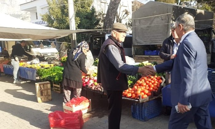 Başkan Topaloğlu Göynük pazarında esnafla bir araya geldi